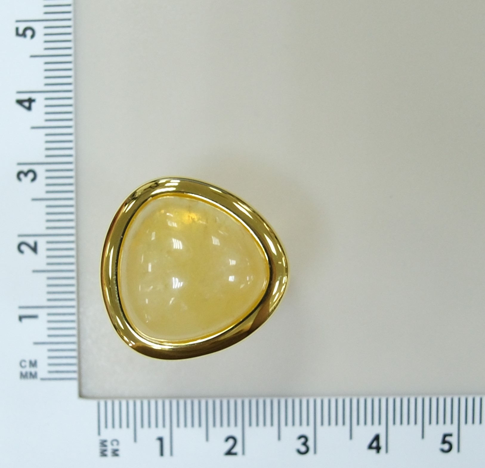 Серебряное кольцо с желтым бериллом